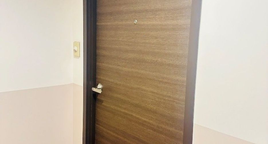 For sale 1 bed condo in Mueang Rayong, Rayong