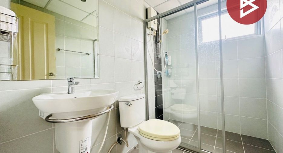 For sale 1 bed condo in Mueang Rayong, Rayong