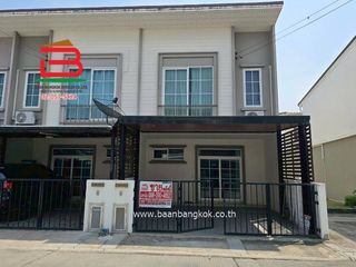 Продажа 3 спальни таунхаус в Phra Pradaeng, Самутпракан