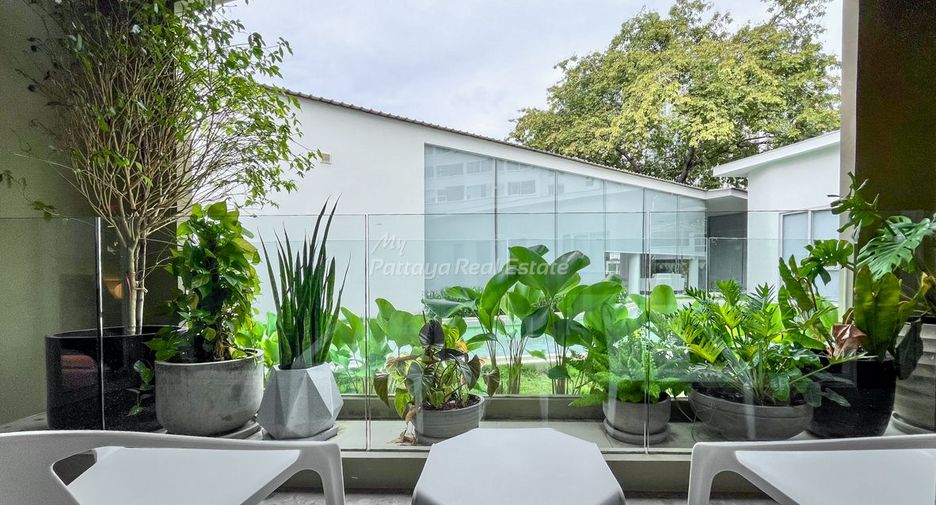 For sale 2 bedrooms condo in Bang Lamung, Chonburi