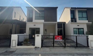 For sale 4 bedrooms house in Mueang Samut Sakhon, Samut Sakhon