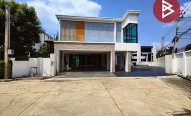 Casa en venta de 5 habitaciones en Pak Kret, Nonthaburi