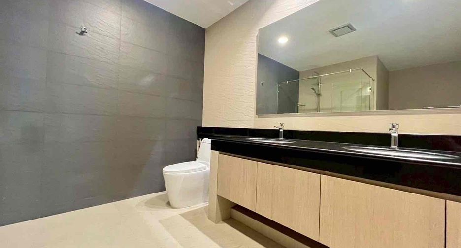 For rent and for sale 4 bedrooms condo in Bang Lamung, Chonburi