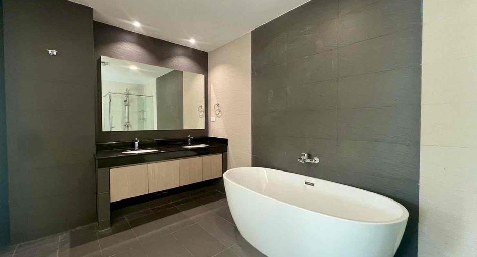 For rent and for sale 4 bedrooms condo in Bang Lamung, Chonburi