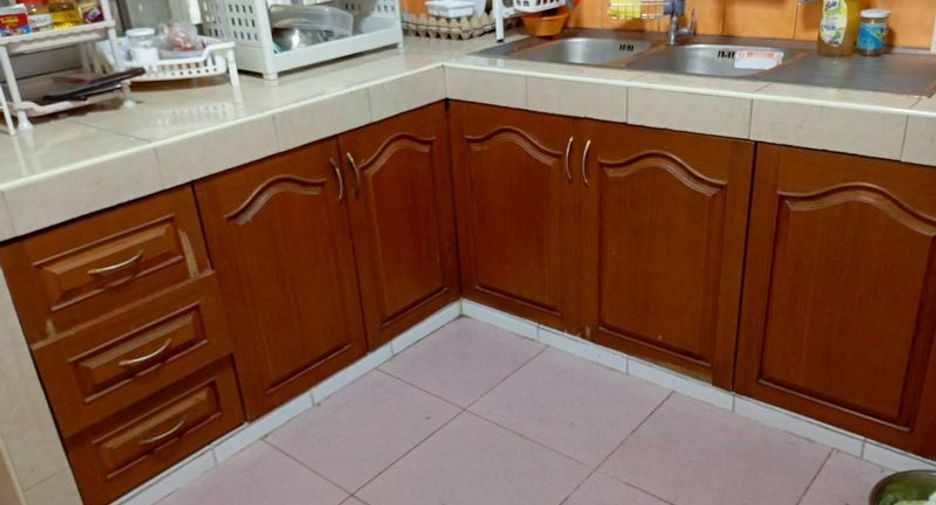 For rent 5 bedrooms house in Mueang Chiang Mai, Chiang Mai