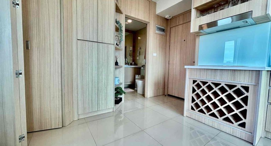 For rent and for sale 1 bed condo in Bang Lamung, Chonburi