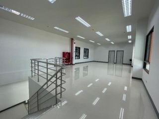 For rent warehouse in Bang Sao Thong, Samut Prakan
