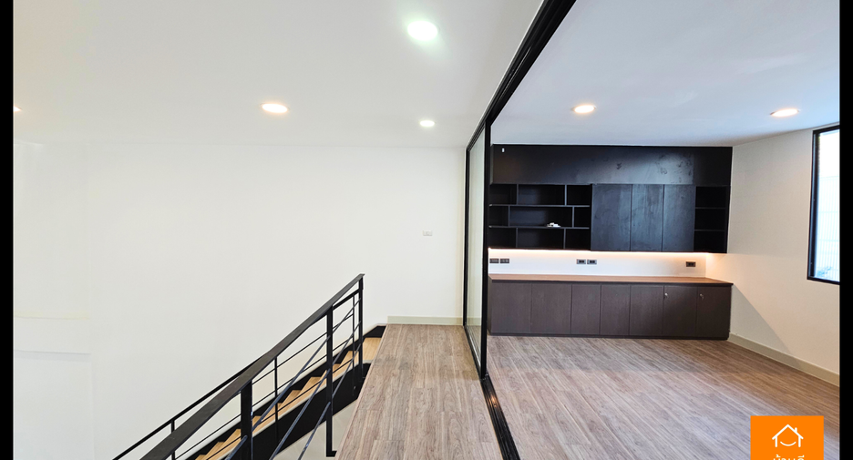 Casa adosada en venta de 1 habitaciones en Bueng Kum, Bangkok