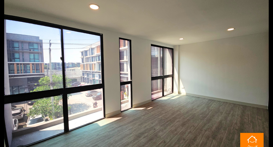 Casa adosada en venta de 1 habitaciones en Bueng Kum, Bangkok