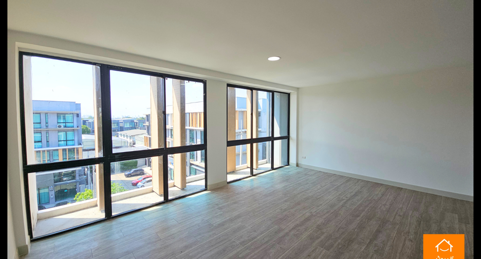Casa adosada en venta de 1 habitaciones en Bueng Kum, Bangkok