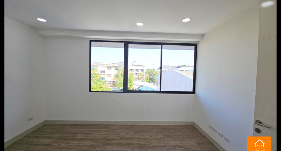 Casa adosada en venta de 1 habitaciones en Bueng Kum, Bangkok