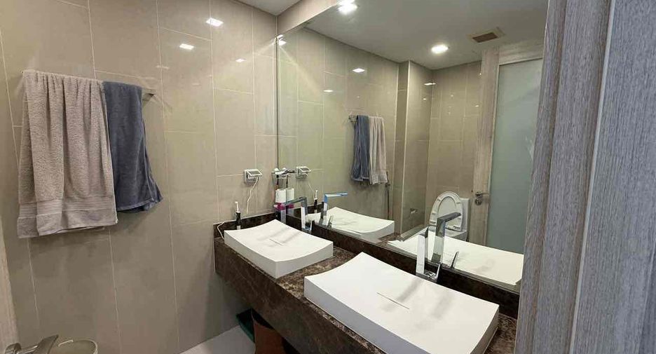 For rent and for sale 1 bed condo in Bang Lamung, Chonburi