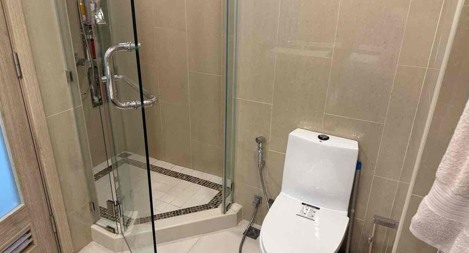 For rent and for sale 1 bed condo in Bang Lamung, Chonburi