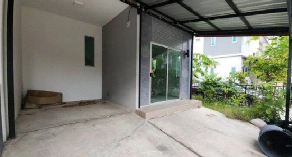 À vendre 1 chambre maison de ville à Tha Takiap, Chachoengsao