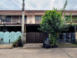 Продажа 1 кровать таунхаус в Tha Takiap, Чаченгсау