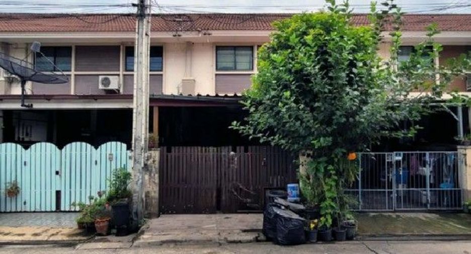 À vendre 1 chambre maison de ville à Tha Takiap, Chachoengsao