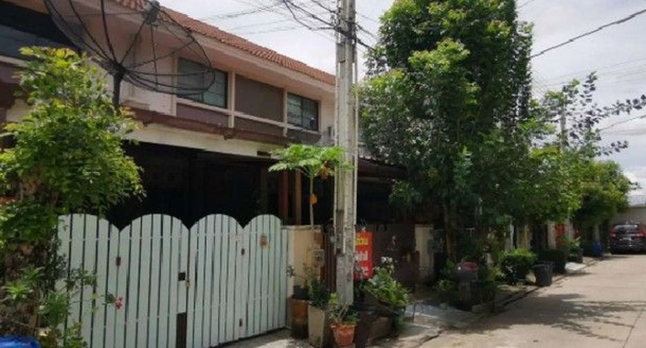 À vendre 1 chambre maison de ville à Tha Takiap, Chachoengsao