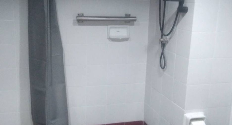For rent 2 bedrooms condo in Bang Kapi, Bangkok