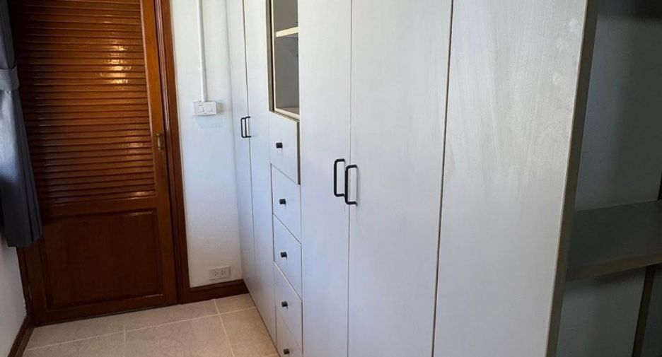 For rent 2 bedrooms condo in Bang Kapi, Bangkok