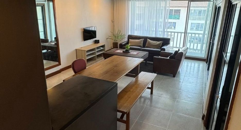 For rent 2 bedrooms condo in Bang Kapi, Bangkok