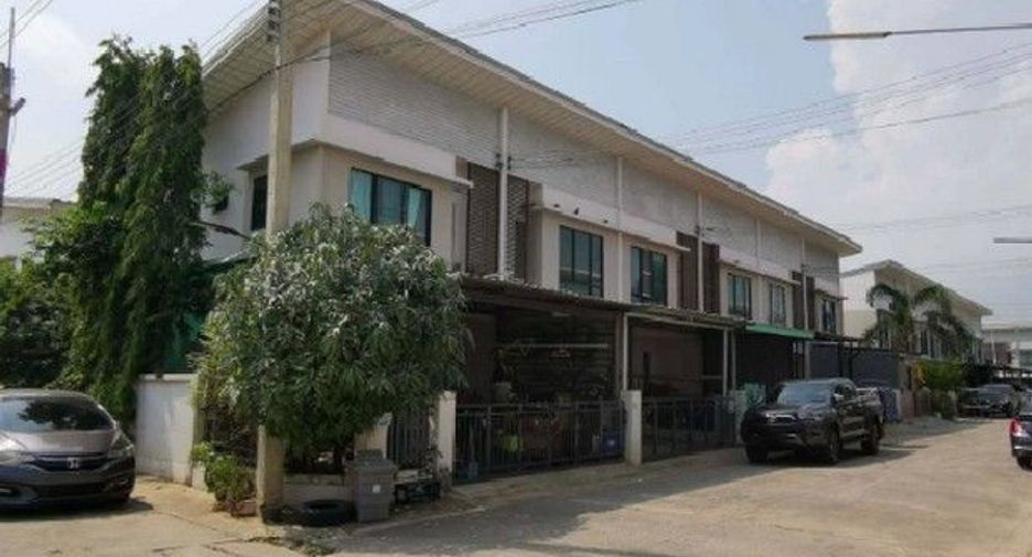 出售 1 卧室 联排别墅 在 Tha Takiap, Chachoengsao