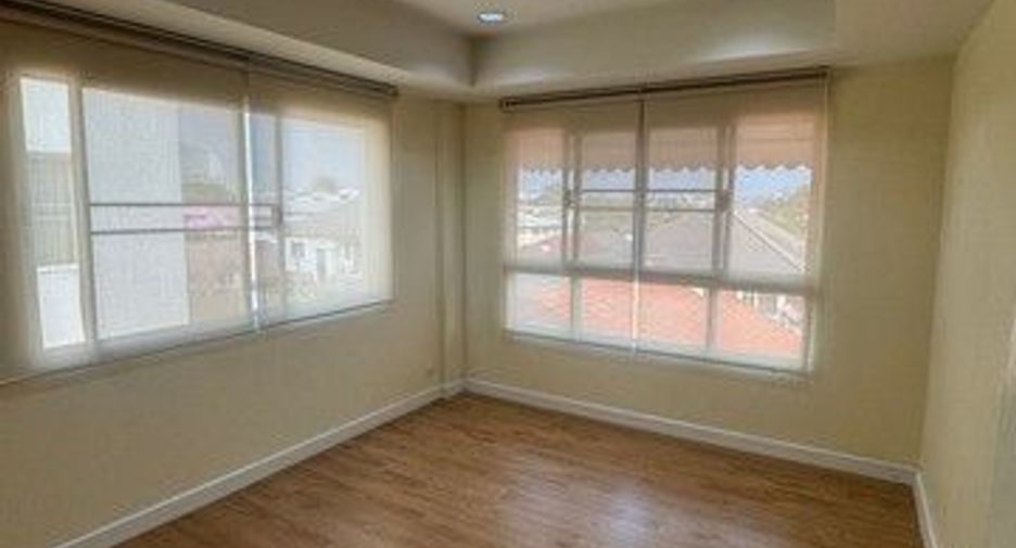 Haus zur Miete mit 3 Zimmer in Bang Khen, Bangkok