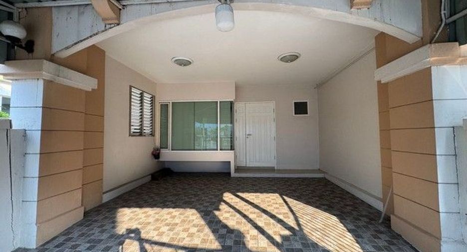 Haus zur Miete mit 3 Zimmer in Bang Khen, Bangkok