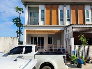 For sale 1 bed townhouse in Lat Krabang, Bangkok