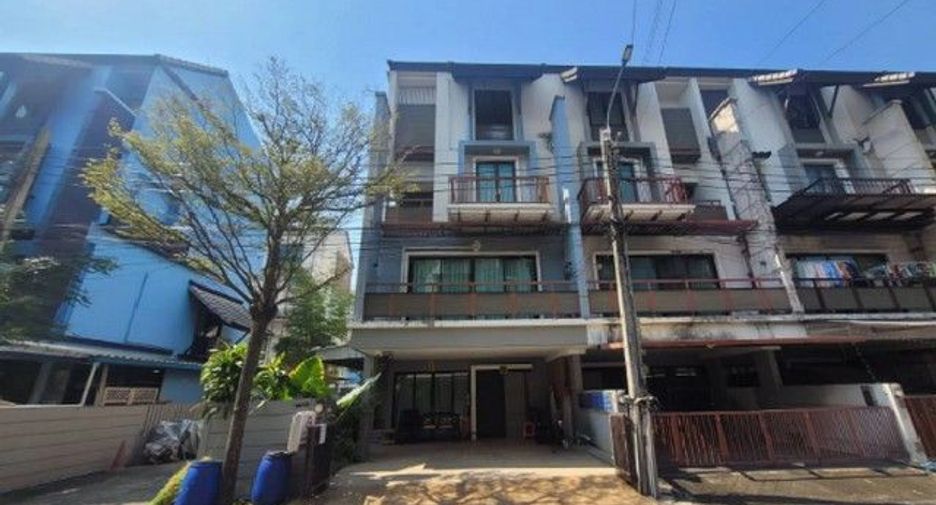 For sale 1 bed townhouse in Huai Khwang, Bangkok