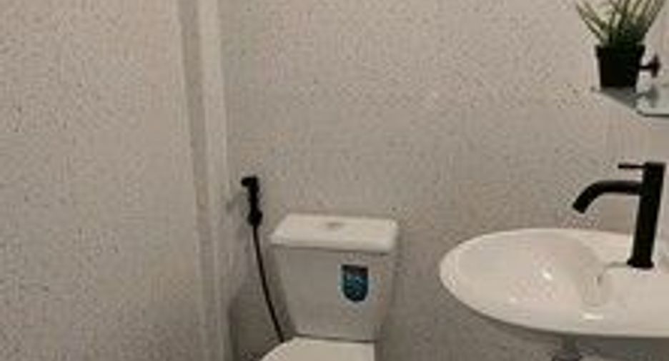 For rent 2 bedrooms townhouse in Prawet, Bangkok