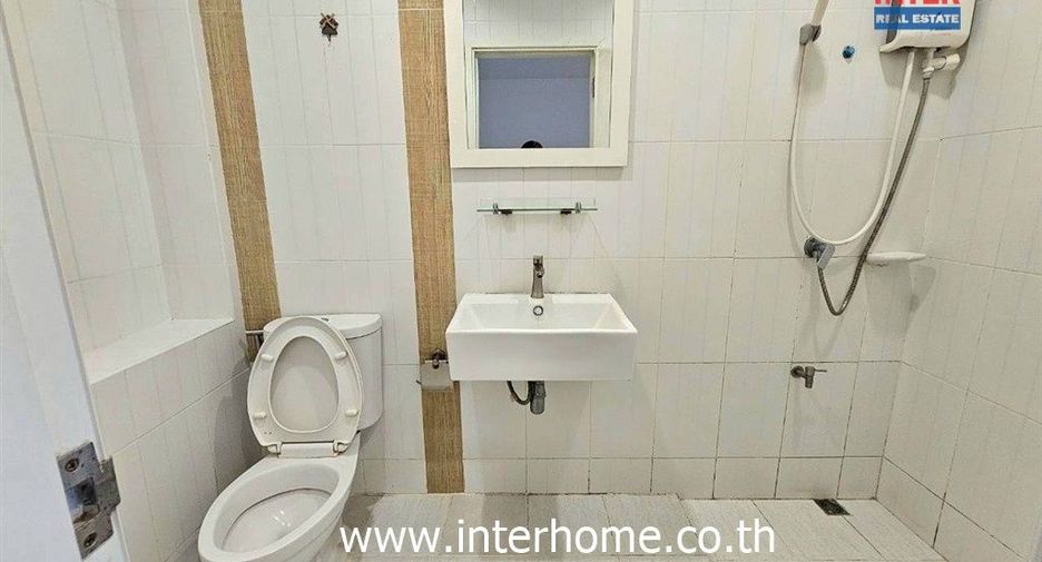 For sale 6 bedrooms retail Space in Bang Khen, Bangkok