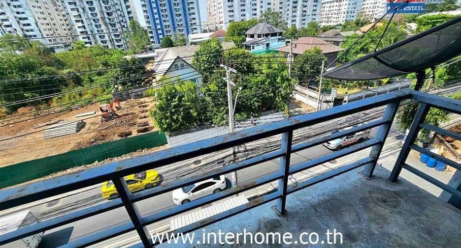For sale 6 bedrooms retail Space in Bang Khen, Bangkok