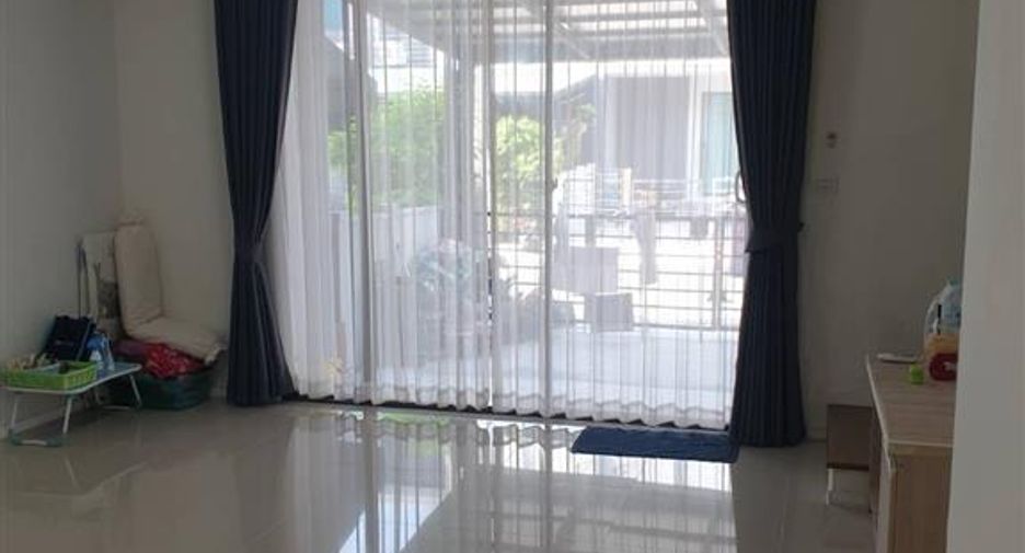 À louer et à vendre 3 chambres maison de ville à Bang Khen, Bangkok