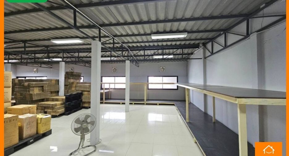 For rent retail Space in Bangkok Noi, Bangkok
