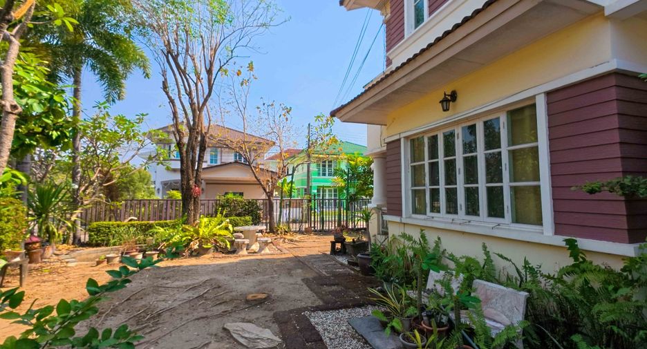 For sale 3 bedrooms house in Mueang Pathum Thani, Pathum Thani