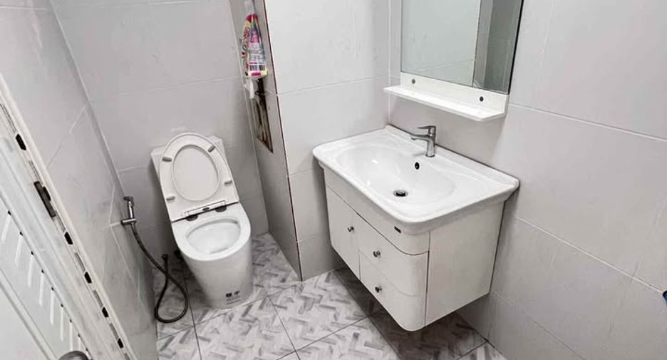 For sale 1 bed condo in Phasi Charoen, Bangkok