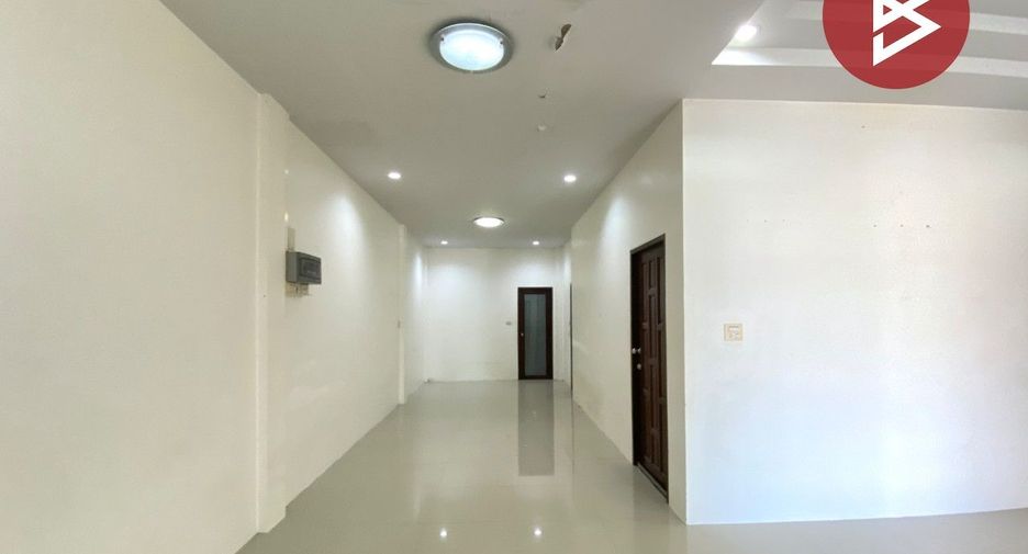 For sale 2 ベッドルーム townhouse in Mueang Trang, Trang