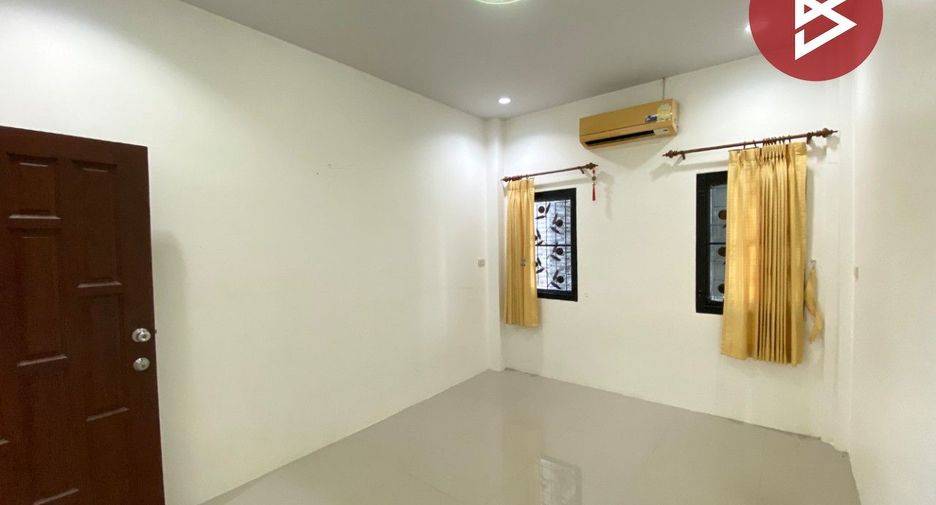 For sale 2 ベッドルーム townhouse in Mueang Trang, Trang