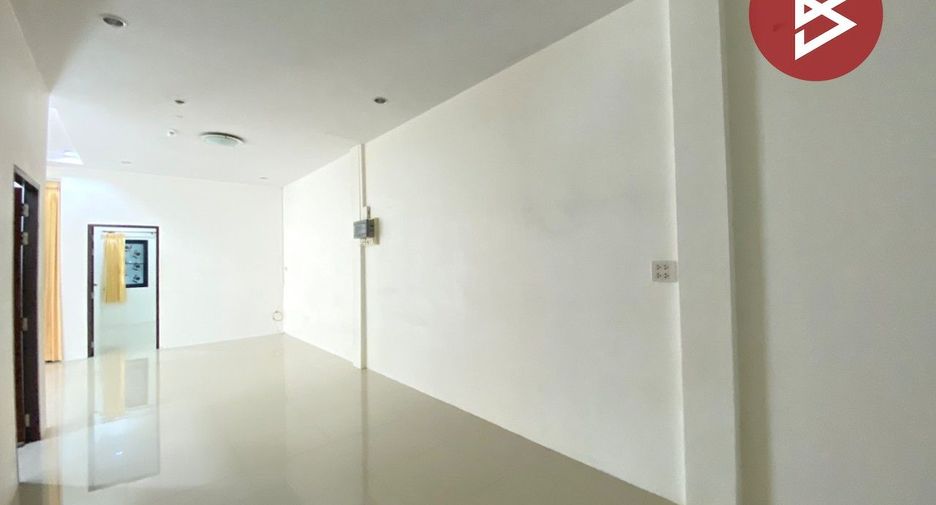 For sale 2 ベッドルーム townhouse in Mueang Trang, Trang