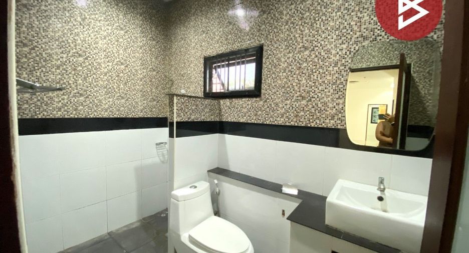 For sale 2 ベッドルーム townhouse in Mueang Trang, Trang