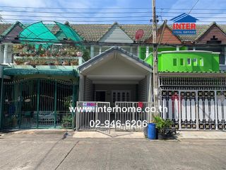 出售 2 卧室 联排别墅 在 Khlong Sam Wa, 曼谷