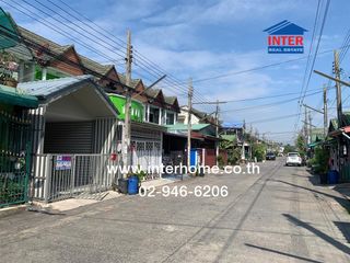 出售 2 卧室 联排别墅 在 Khlong Sam Wa, 曼谷