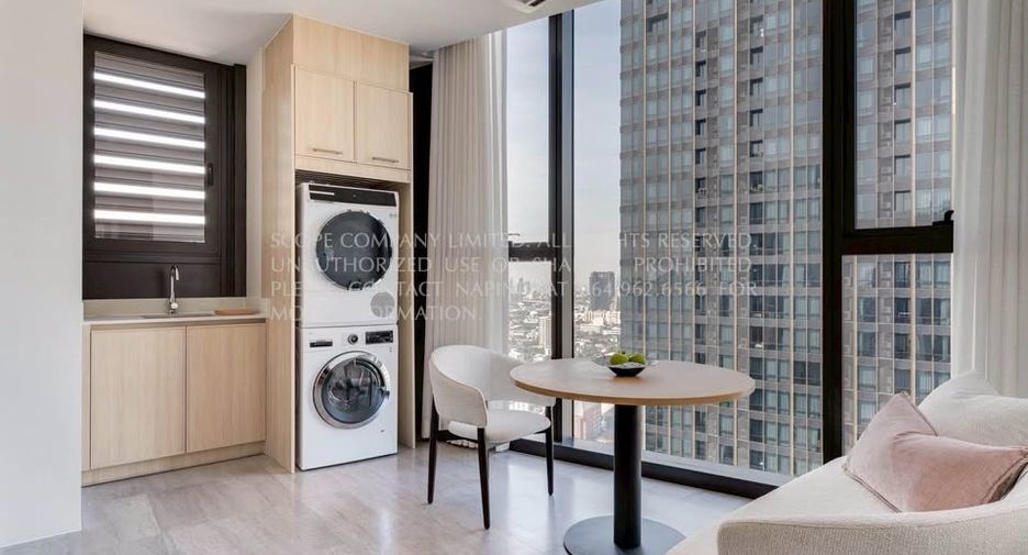 For rent 2 bedrooms condo in Khlong Toei, Bangkok