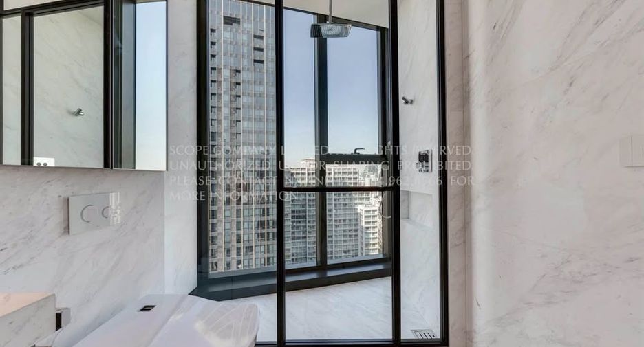 For rent 2 bedrooms condo in Khlong Toei, Bangkok