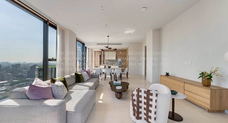 For rent 2 bedrooms condo in Khlong Toei, Bangkok