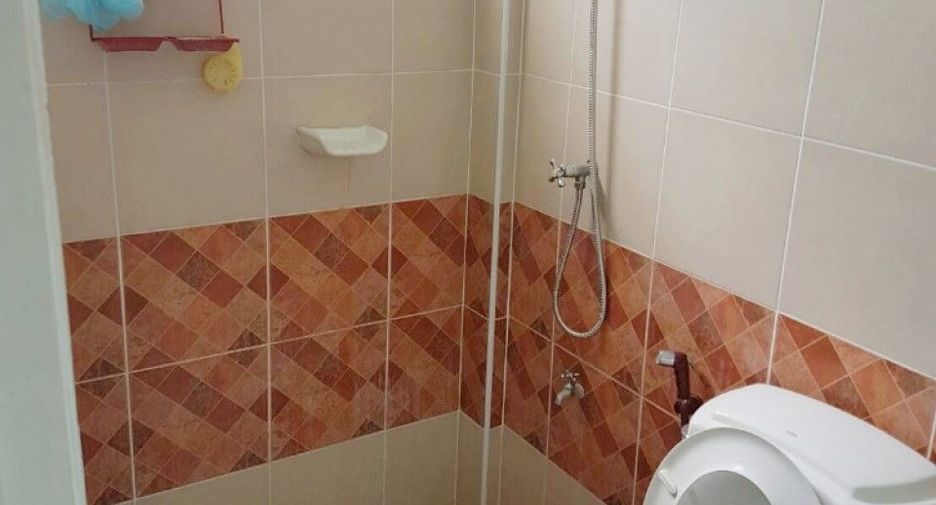 For sale 3 bedrooms retail Space in Bang Khun Thian, Bangkok