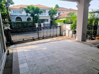 For sale 3 bedrooms house in Prawet, Bangkok