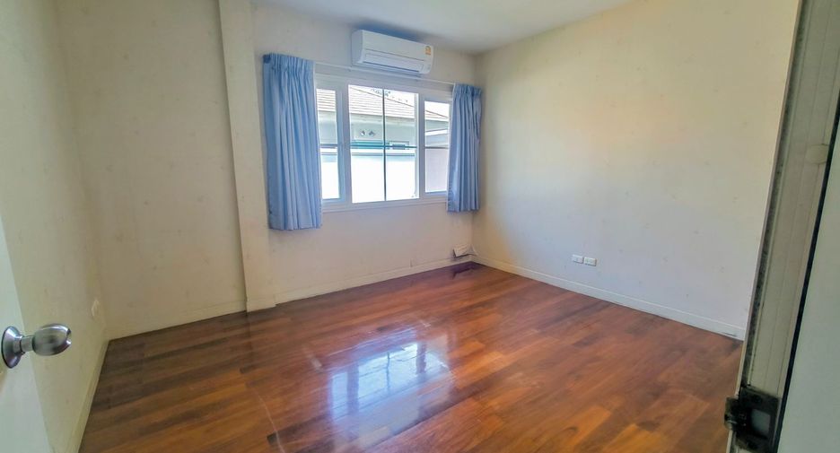 For sale 3 ベッドルーム house in Prawet, Bangkok