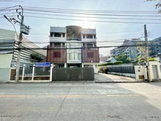 Gewerbefläche zur Miete in Bang Na, Bangkok