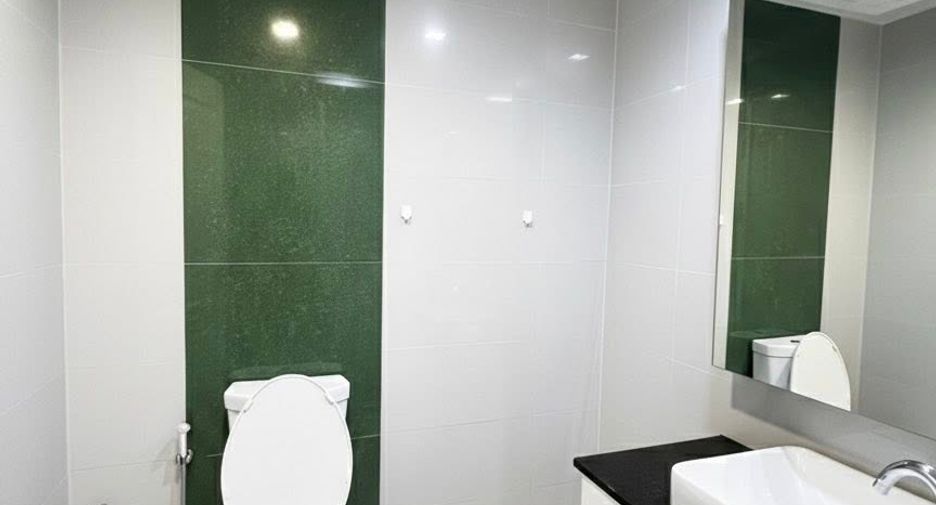 For rent 2 bedrooms condo in Phra Khanong, Bangkok